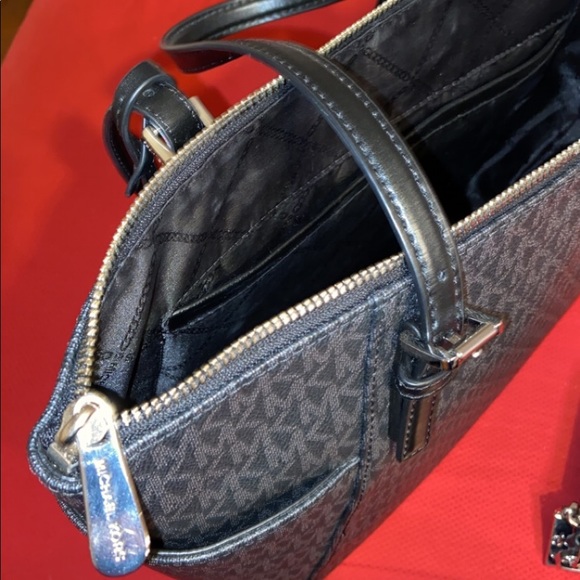 Michael Kors Jet Set Tote and Continental wallet - Picture 8 of 12